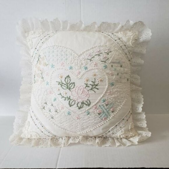 Something Special Heart Embroidered Pillow Eyelet Lace 14 x 14 - Picture 2 of 7